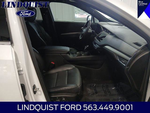 Used 2023 Cadillac XT4 Premium Luxury w/ Technology Package AWD/4WD image 19