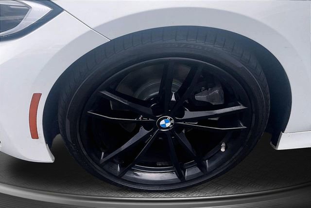 Used 2020 BMW 330i Sedan w/ M Sport Package RWD image 9