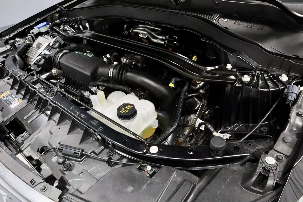 Certified 2023 Ford Explorer Platinum w/ Class IV Trailer Tow Package image 16