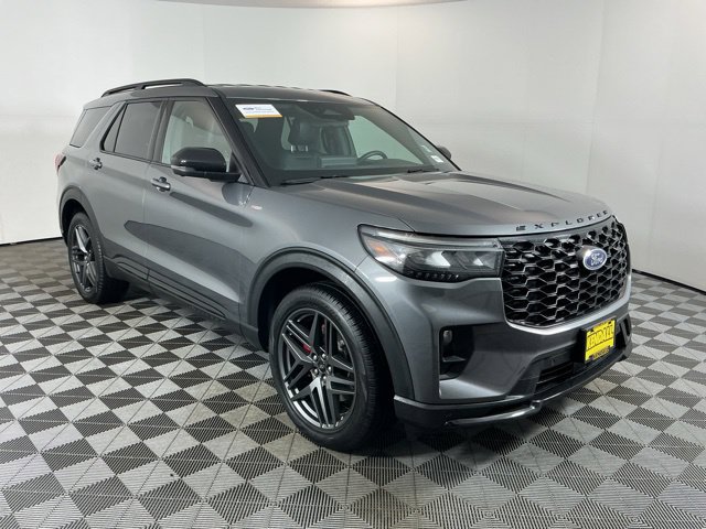 Certified 2025 Ford Explorer ST-Line w/ ST-Line Street Pack AWD/4WD image 3