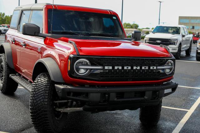 Certified 2024 Ford Bronco Wildtrak AWD/4WD image 6