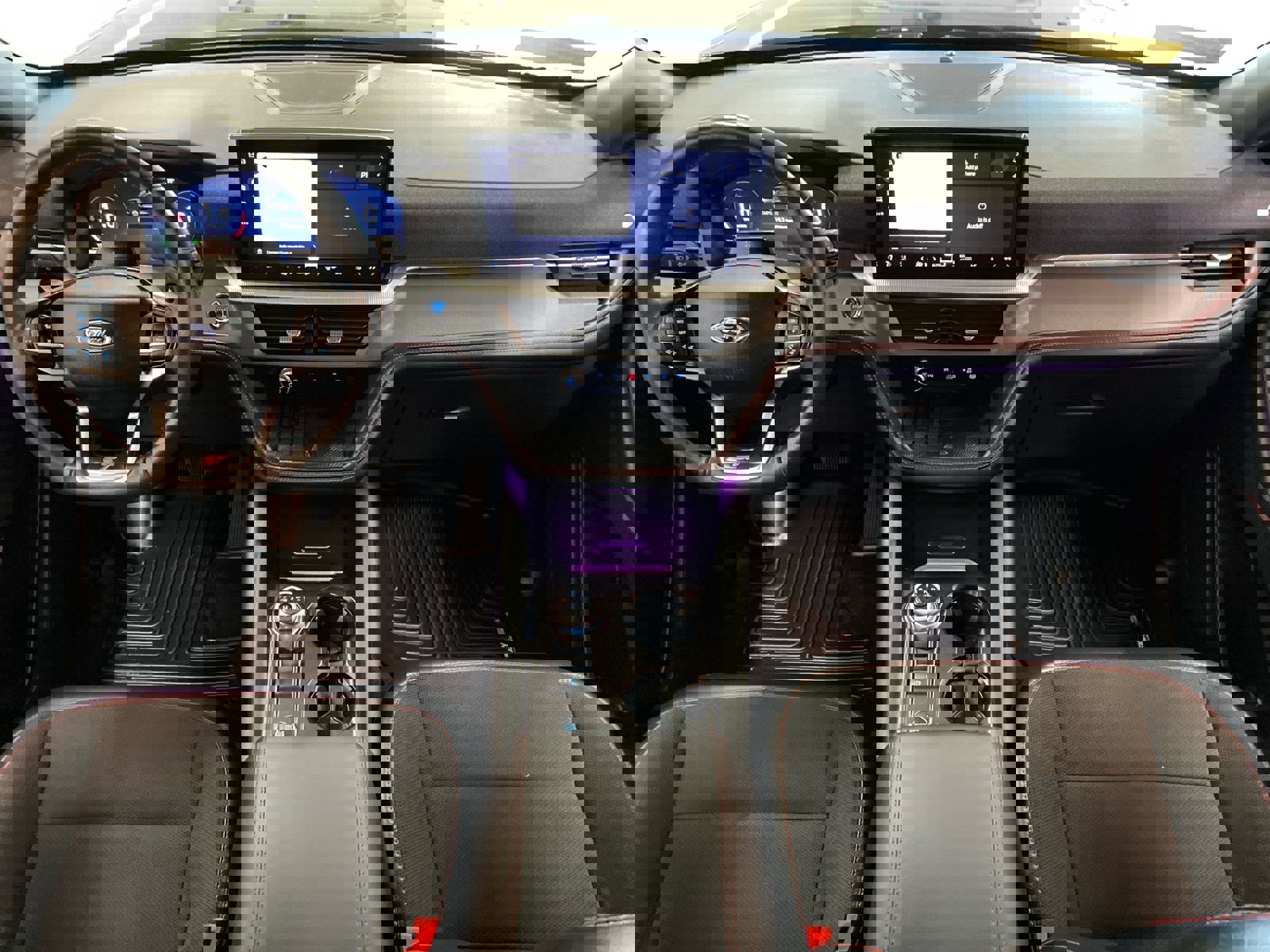 Certified 2025 Ford Explorer ST image 12