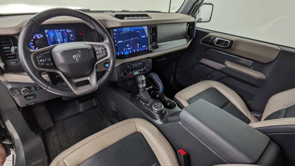Certified 2023 Ford Bronco Wildtrak AWD/4WD image 3