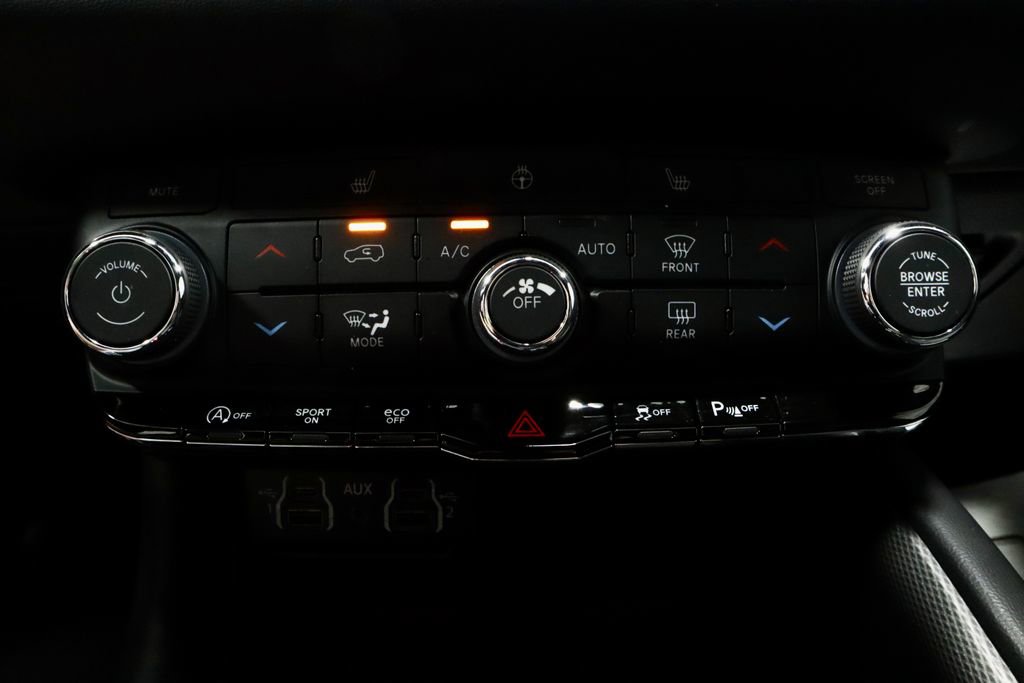 Used 2025 Dodge Durango GT AWD/4WD image 31