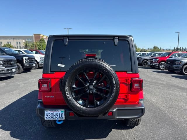 Used 2022 Jeep Wrangler Unlimited Sahara w/ Cold Weather Group AWD/4WD image 7