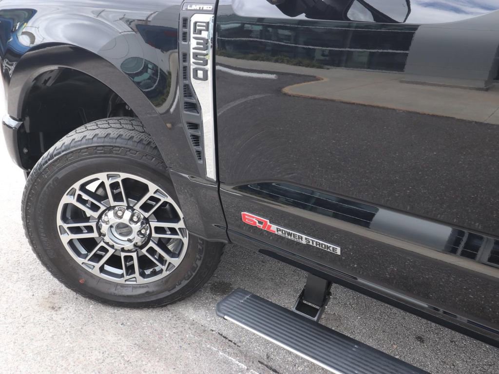 Certified 2023 Ford F350 Limited w/ FX4 Off-Road Package AWD/4WD image 9