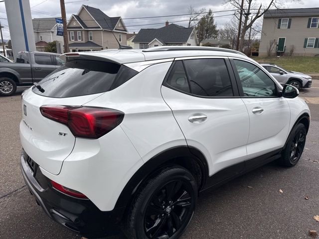 Used 2024 Buick Encore GX Sport Touring AWD/4WD image 6