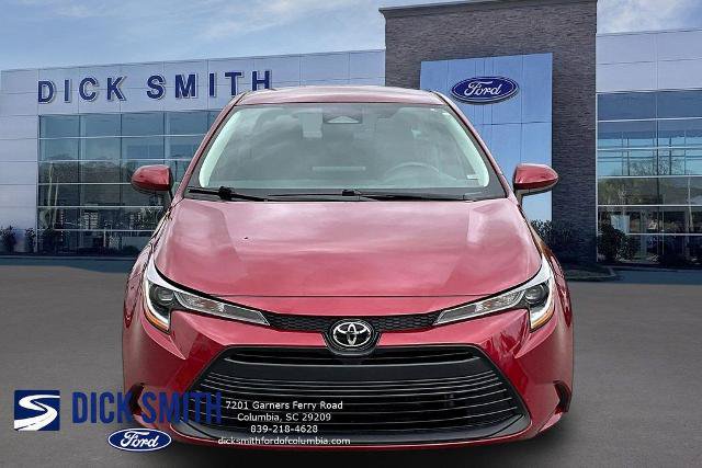 Used 2025 Toyota Corolla LE FWD image 2