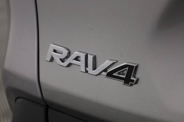 Used 2022 Toyota RAV4 XLE Premium AWD/4WD image 36