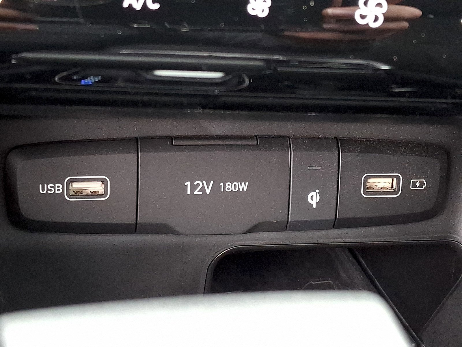 Used 2022 Hyundai Santa Cruz SEL Premium image 24