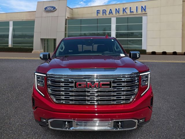 Used 2023 GMC Sierra 1500 Denali w/ Technology Package AWD/4WD image 2