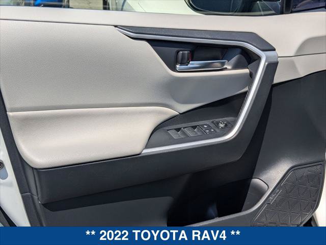 Used 2022 Toyota RAV4 XLE Premium w/ Carpet Mat Package (TMS) AWD/4WD image 10