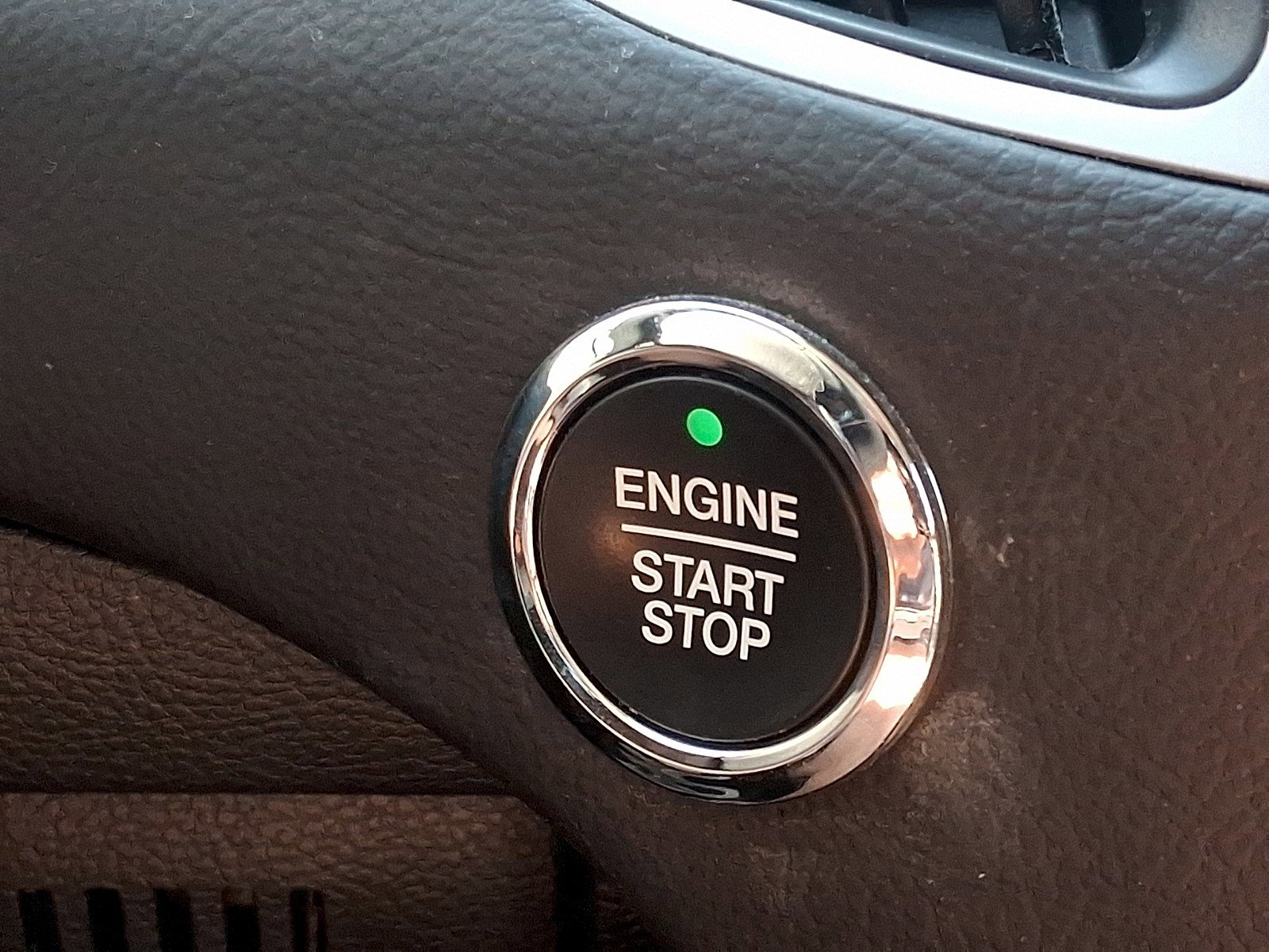 Certified 2024 Ford Edge SEL AWD/4WD image 24