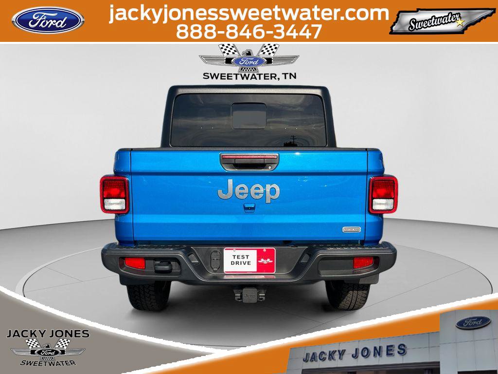 Used 2023 Jeep Gladiator Overland w/ Popular Equipment Package AWD/4WD image 5