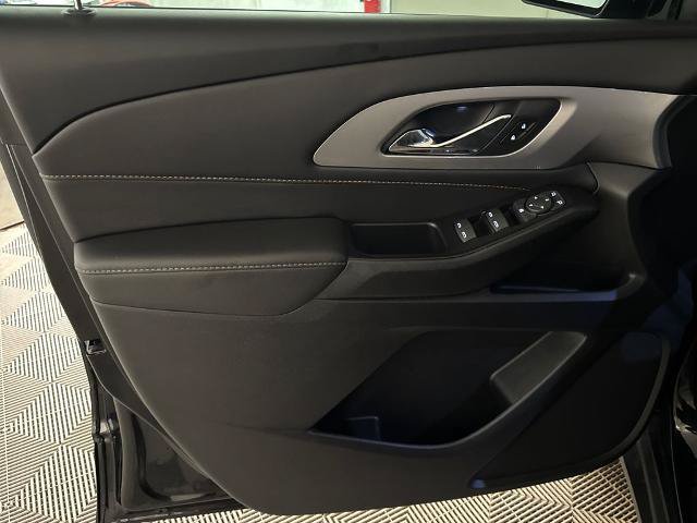 Used 2020 Chevrolet Traverse LS FWD image 13