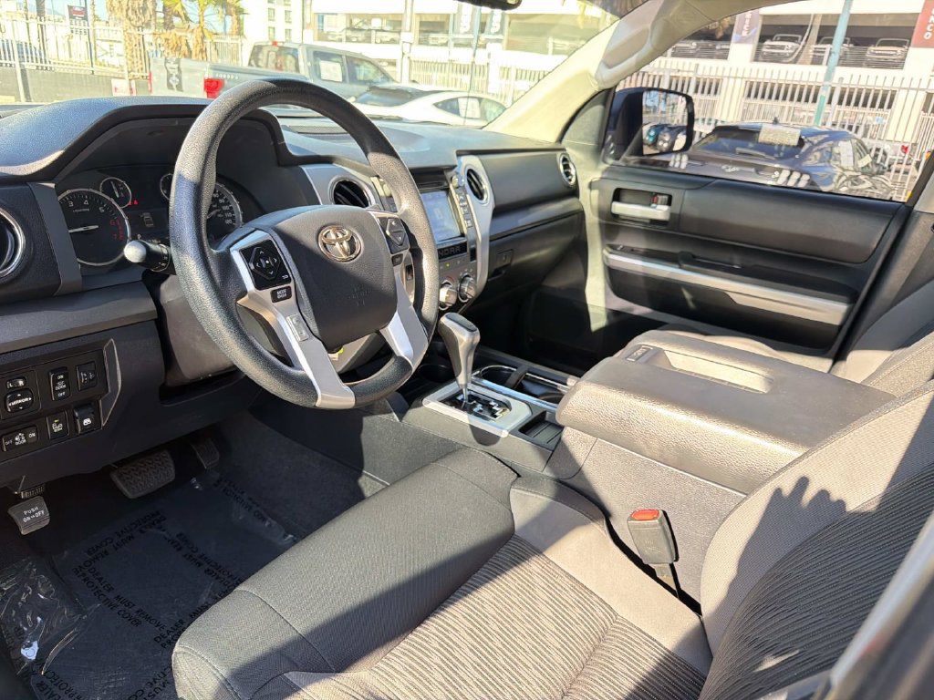 Used 2017 Toyota Tundra SR5 AWD/4WD image 15