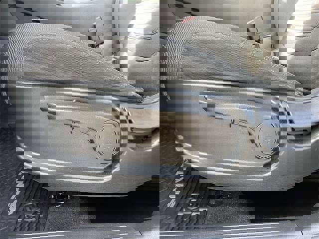 Used 2023 Hyundai Santa Cruz SE image 16