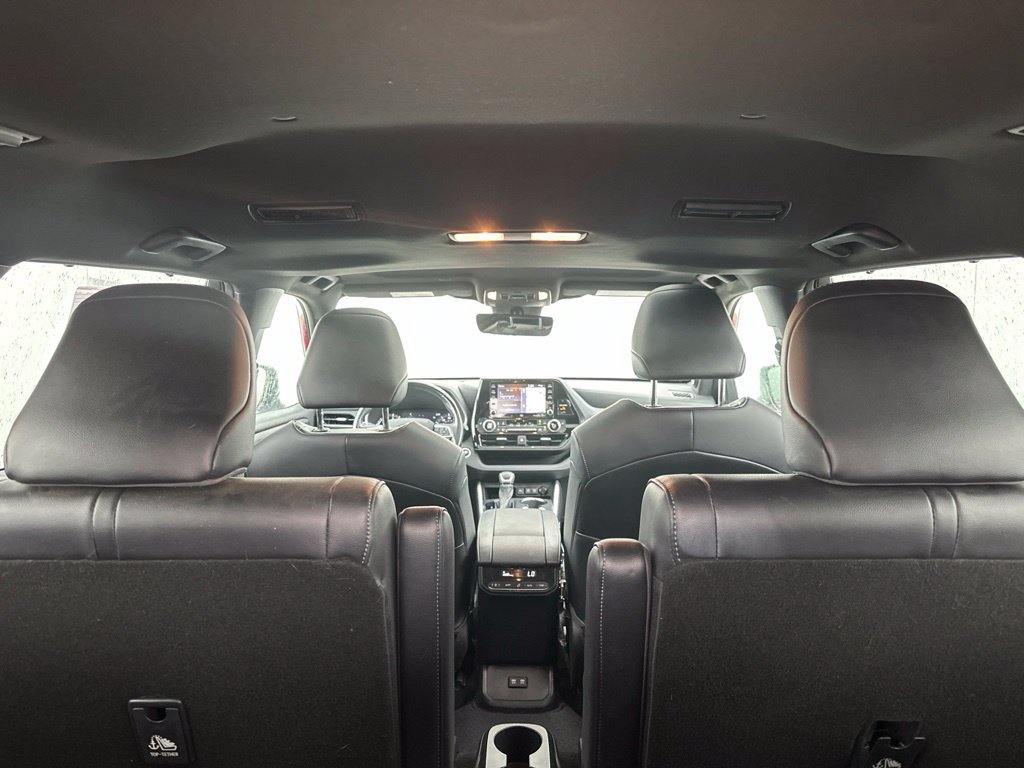 Used 2021 Toyota Highlander XSE AWD/4WD image 26