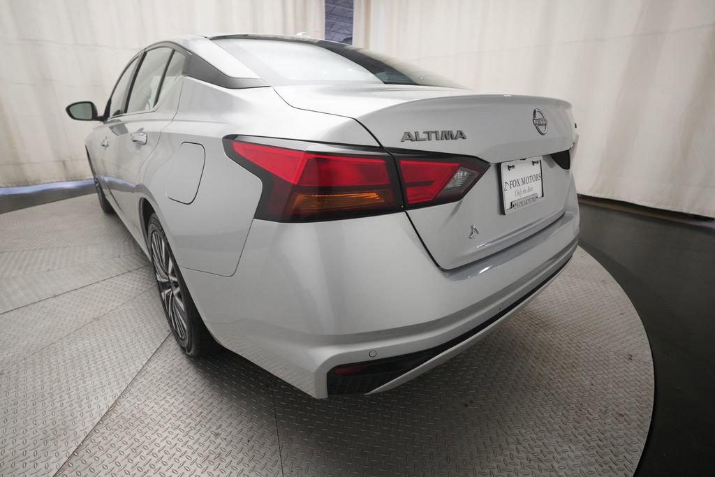Used 2024 Nissan Altima 2.5 SV FWD image 33