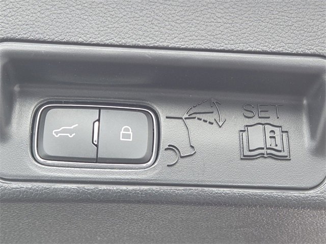 Certified 2022 Ford Explorer ST w/ Equipment Group 401A image 8