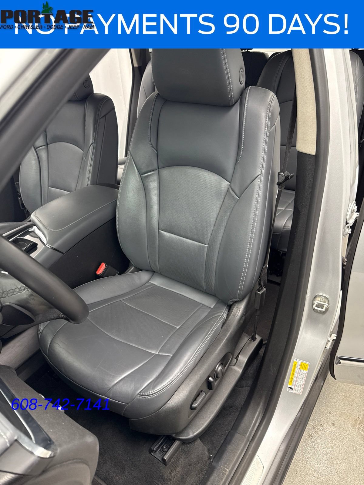 Used 2021 Buick Enclave Essence FWD image 9