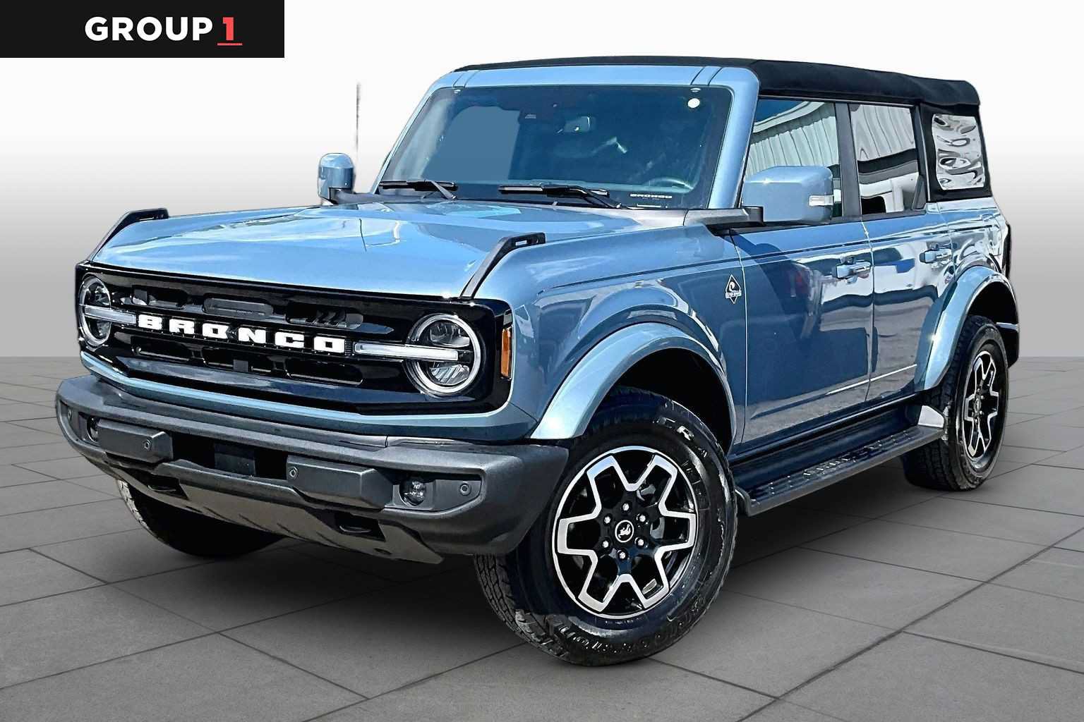 Certified 2025 Ford Bronco Outer Banks AWD/4WD image 1