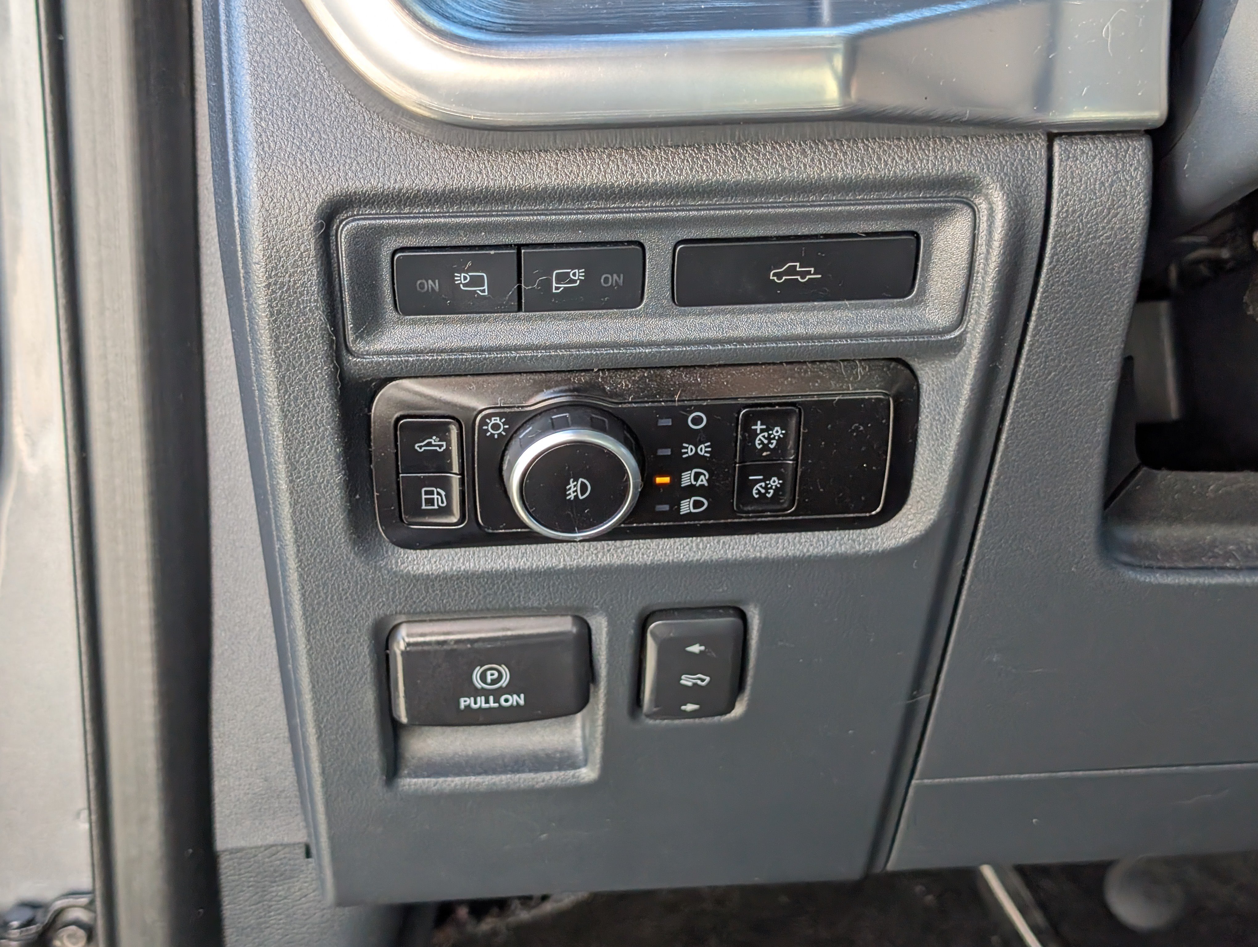 Certified 2023 Ford F150 Lariat w/ Max Trailer Tow Package AWD/4WD image 25