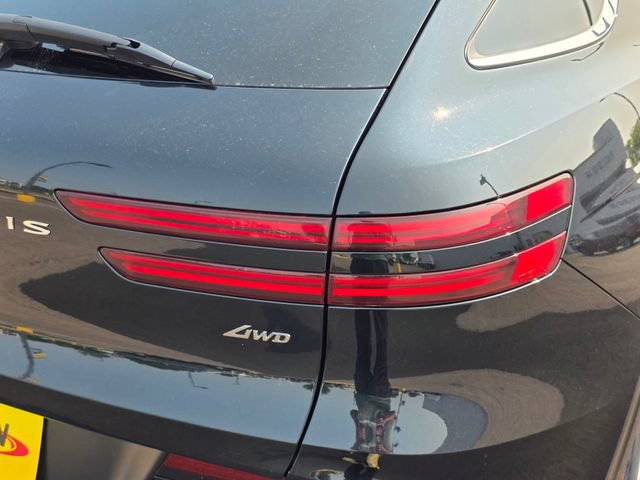 Used 2025 Genesis GV70 2.5T AWD/4WD image 9