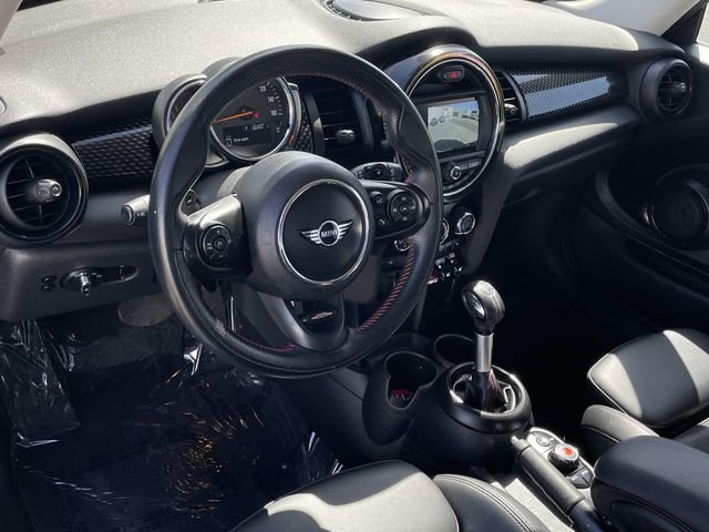 Used 2019 MINI Cooper S w/ Signature Upholstery Package FWD image 7