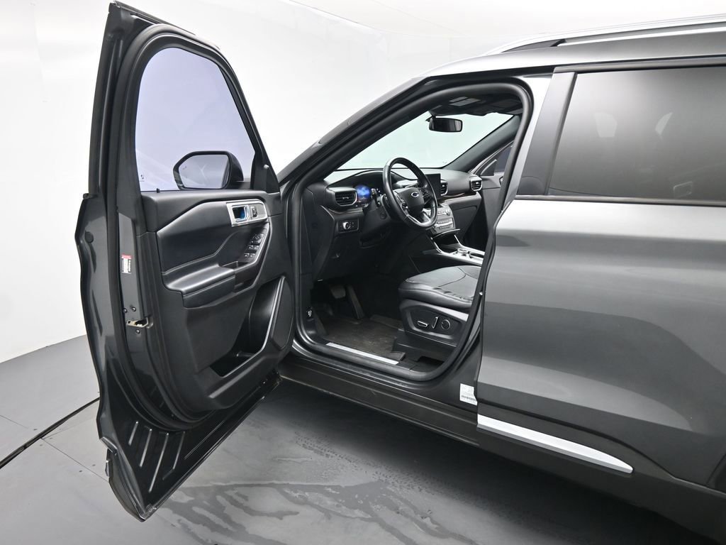 Certified 2020 Ford Explorer Limited RWD image 36