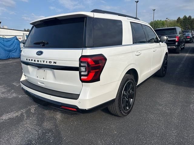 Certified 2023 Ford Expedition Limited AWD/4WD image 6