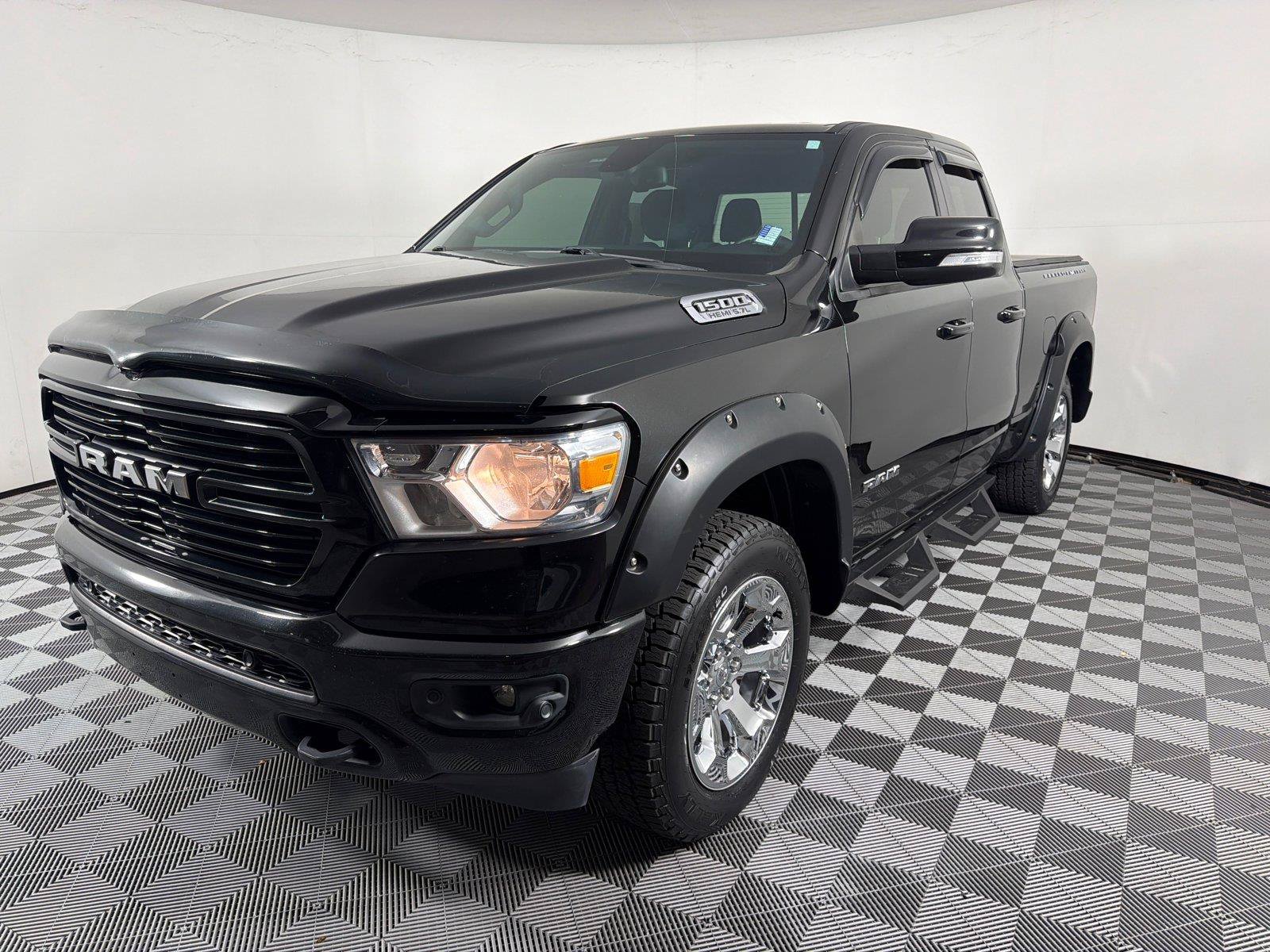 Used 2019 RAM 1500 Big Horn AWD/4WD image 3