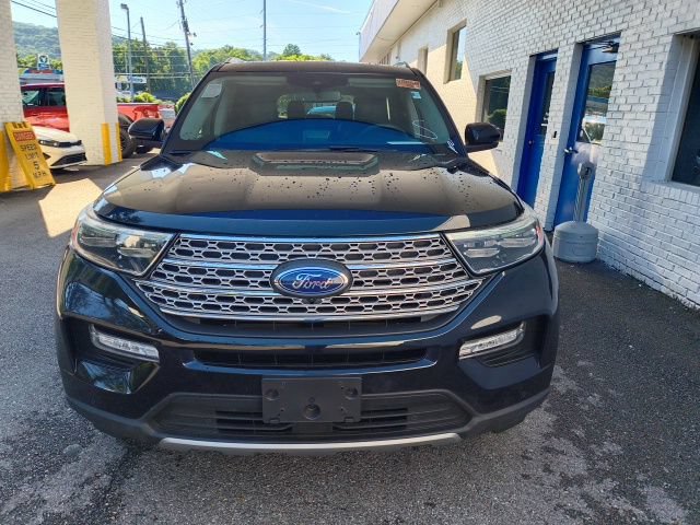 Certified 2023 Ford Explorer Limited w/ Limited Technology Package AWD/4WD image 3