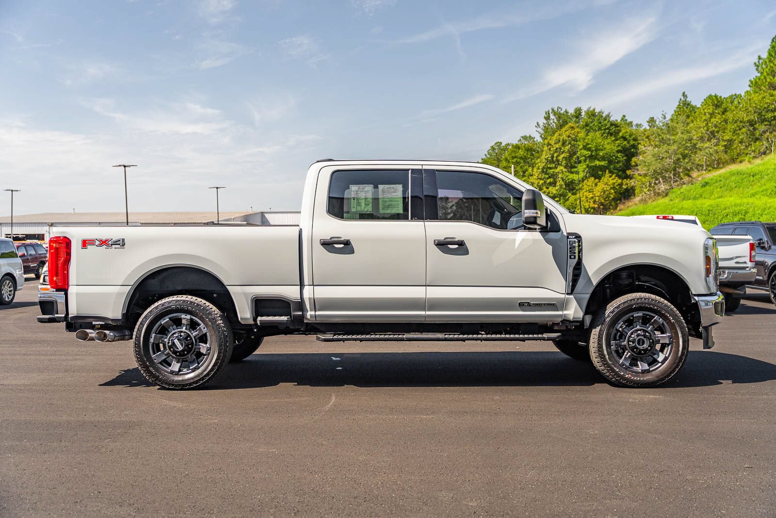 Certified 2025 Ford F250 XLT AWD/4WD image 8