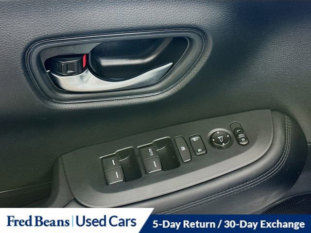 Used 2023 Honda HR-V LX image 19