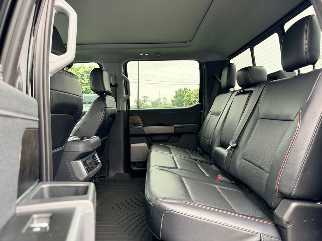 Certified 2024 Ford F250 Lariat w/ Lariat Ultimate Package AWD/4WD image 19