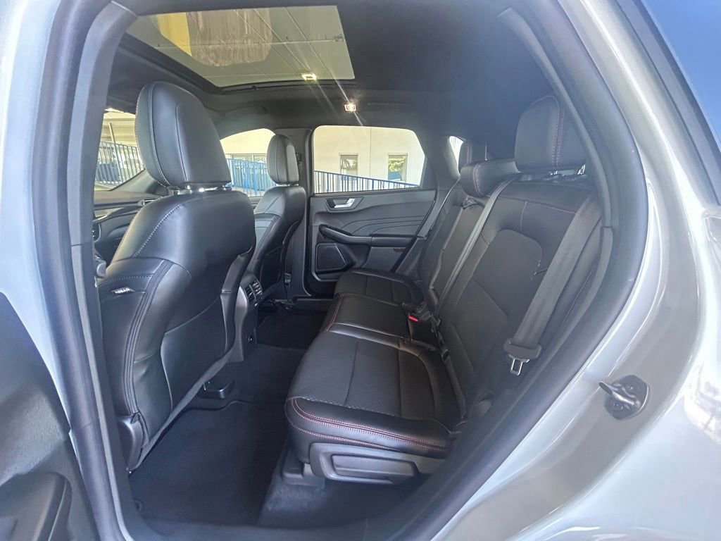 Certified 2025 Ford Escape ST-Line w/ Tech Pack #1 image 32