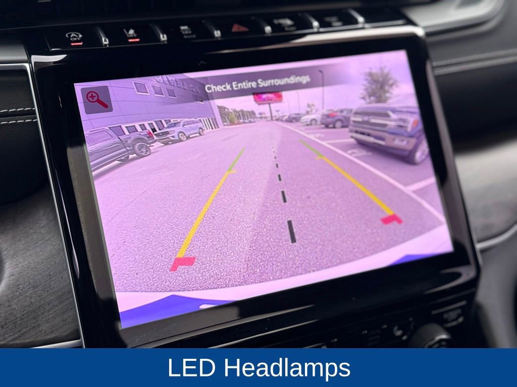 Used 2023 Jeep Grand Cherokee Limited RWD image 17