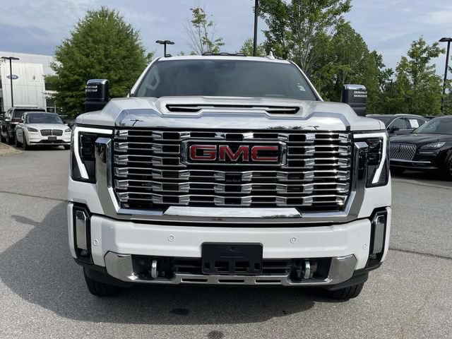 Used 2025 GMC Sierra 3500 Denali w/ Denali Reserve Package AWD/4WD image 8