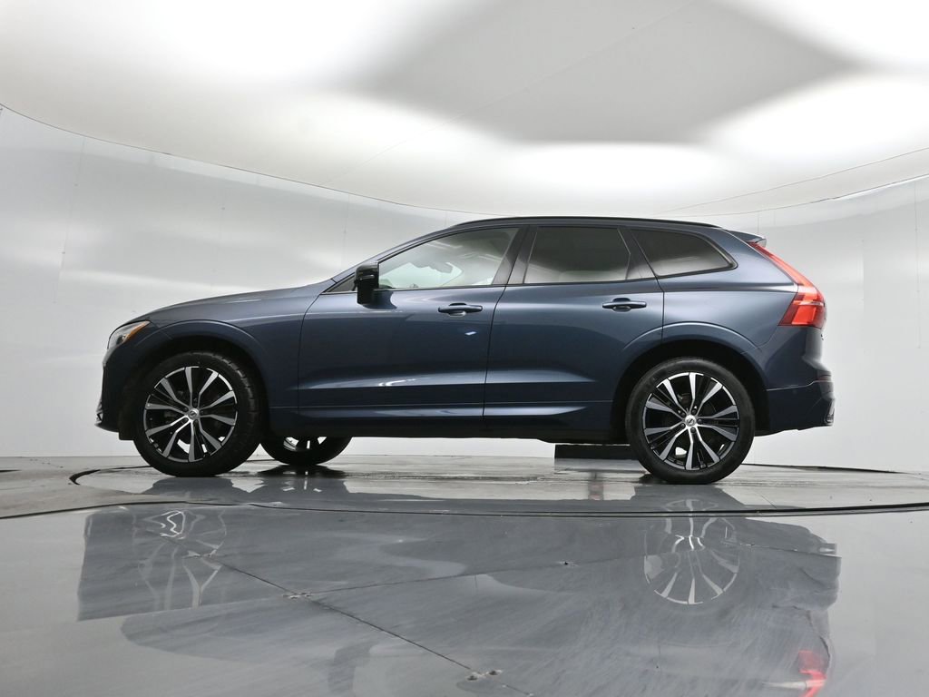 Used 2023 Volvo XC60 B5 Plus image 53
