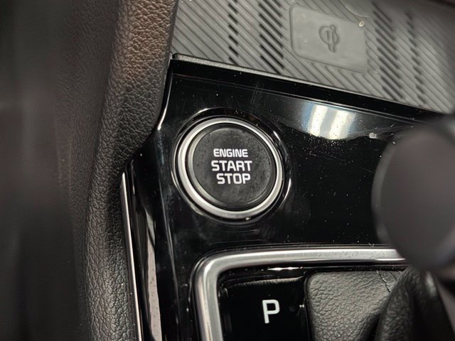 Used 2024 Kia Sportage EX FWD image 12