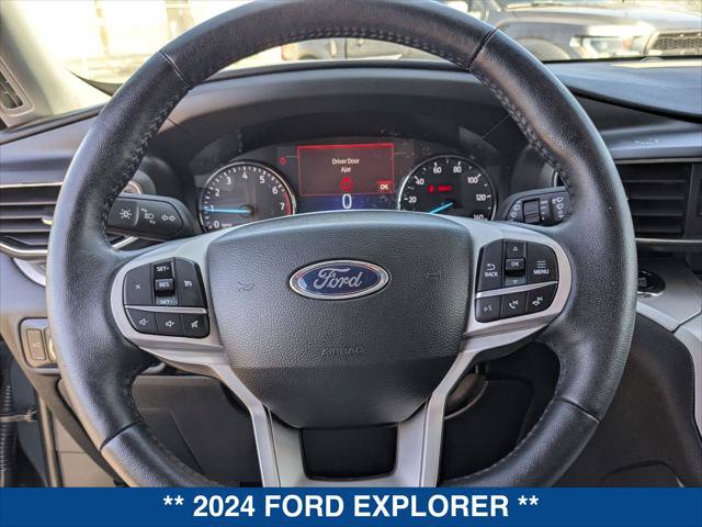 Certified 2024 Ford Explorer XLT w/ Equipment Group 202A RWD image 13