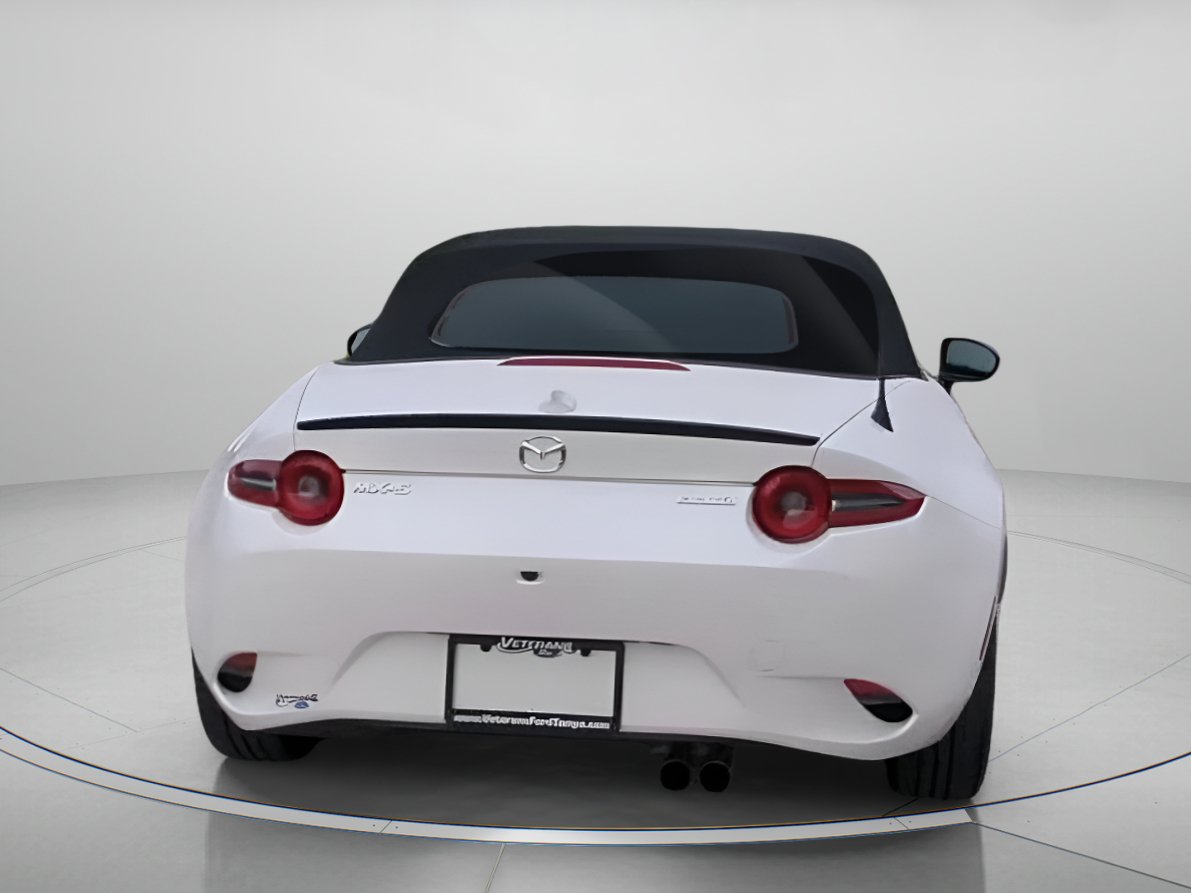 Used 2024 MAZDA MX-5 Miata Club RWD image 25
