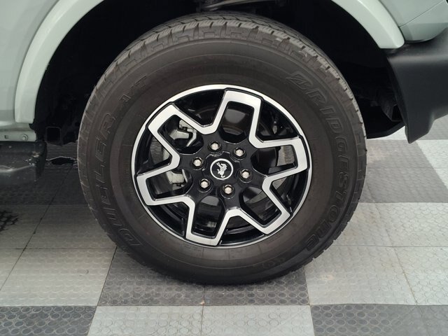Certified 2023 Ford Bronco Outer Banks AWD/4WD image 15