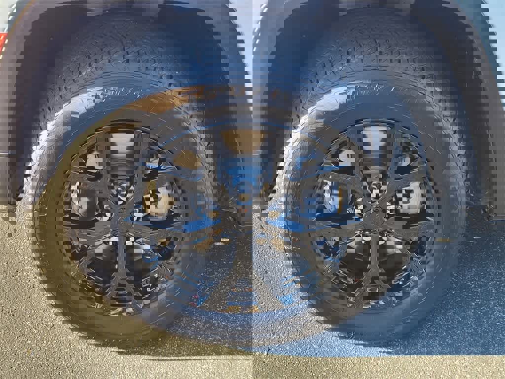 Used 2024 Jeep Grand Cherokee L Altitude image 10