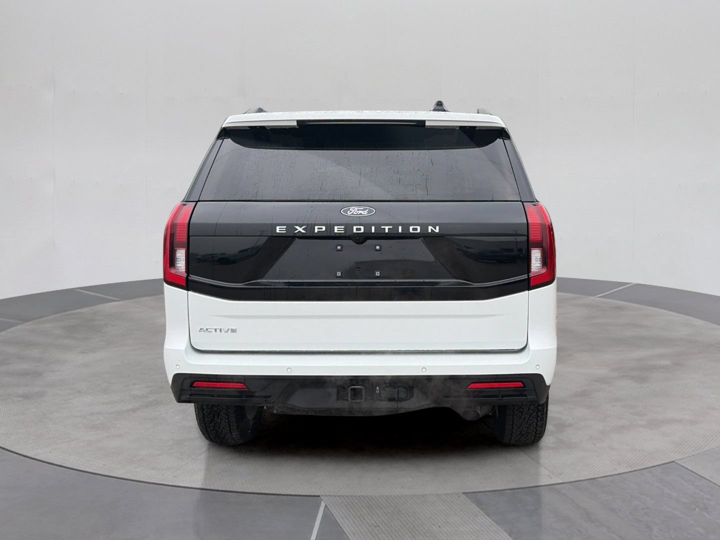 Certified 2025 Ford Expedition Active AWD/4WD image 5
