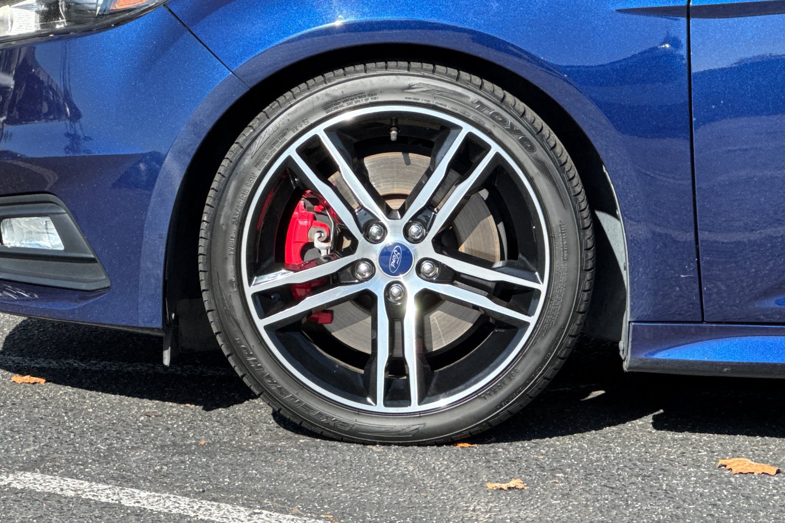 Certified 2017 Ford Focus ST w/ Equipment Group 401A FWD image 27