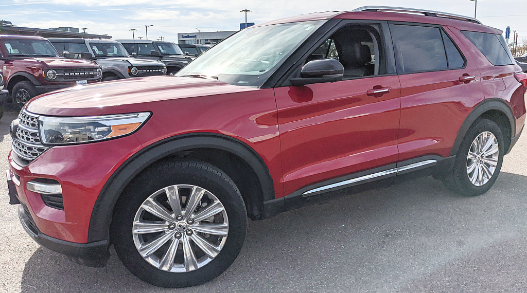Certified 2020 Ford Explorer Limited AWD/4WD image 6
