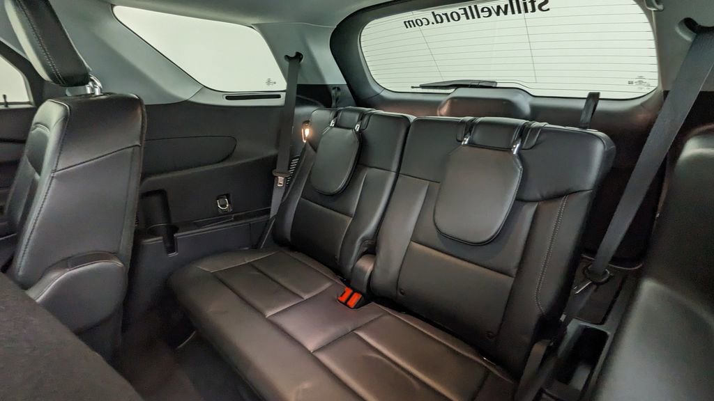 Certified 2022 Ford Explorer XLT w/ Equipment Group 202A image 36