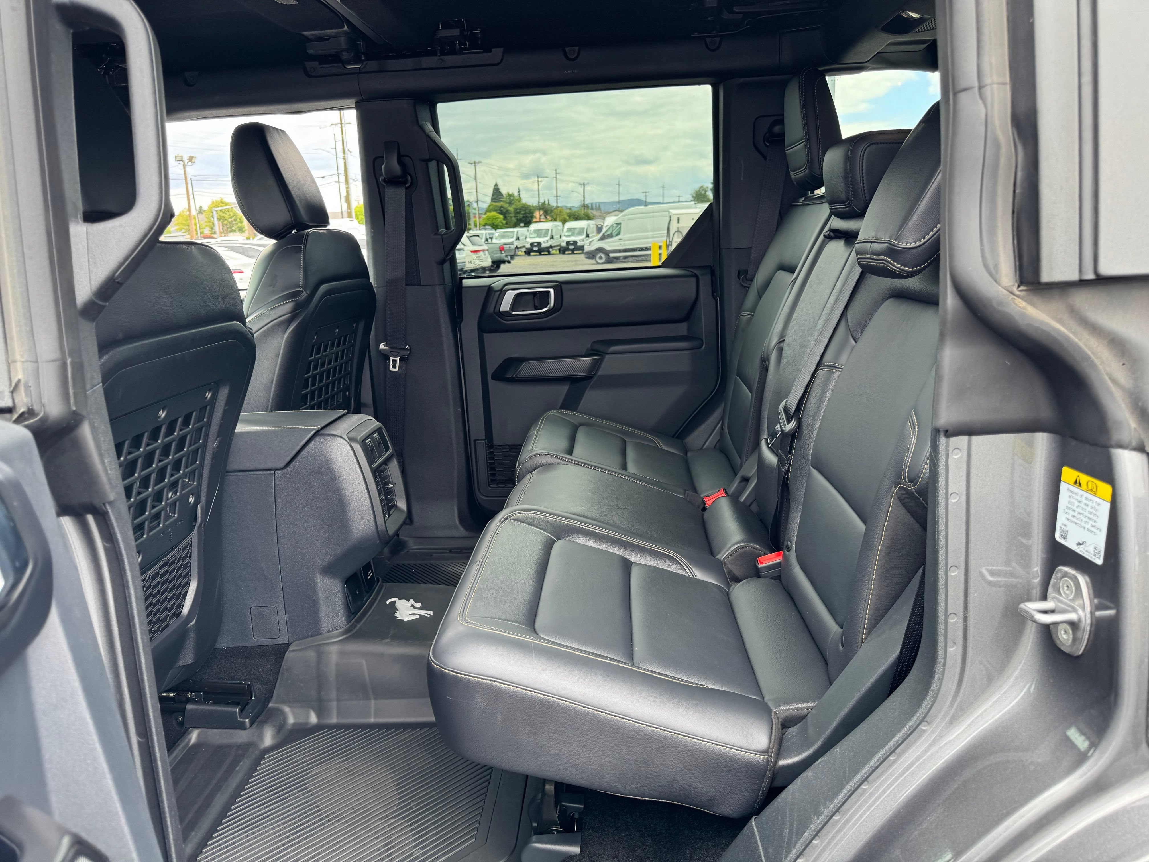 Certified 2025 Ford Bronco Badlands w/ Matte Film Protection Package AWD/4WD image 27